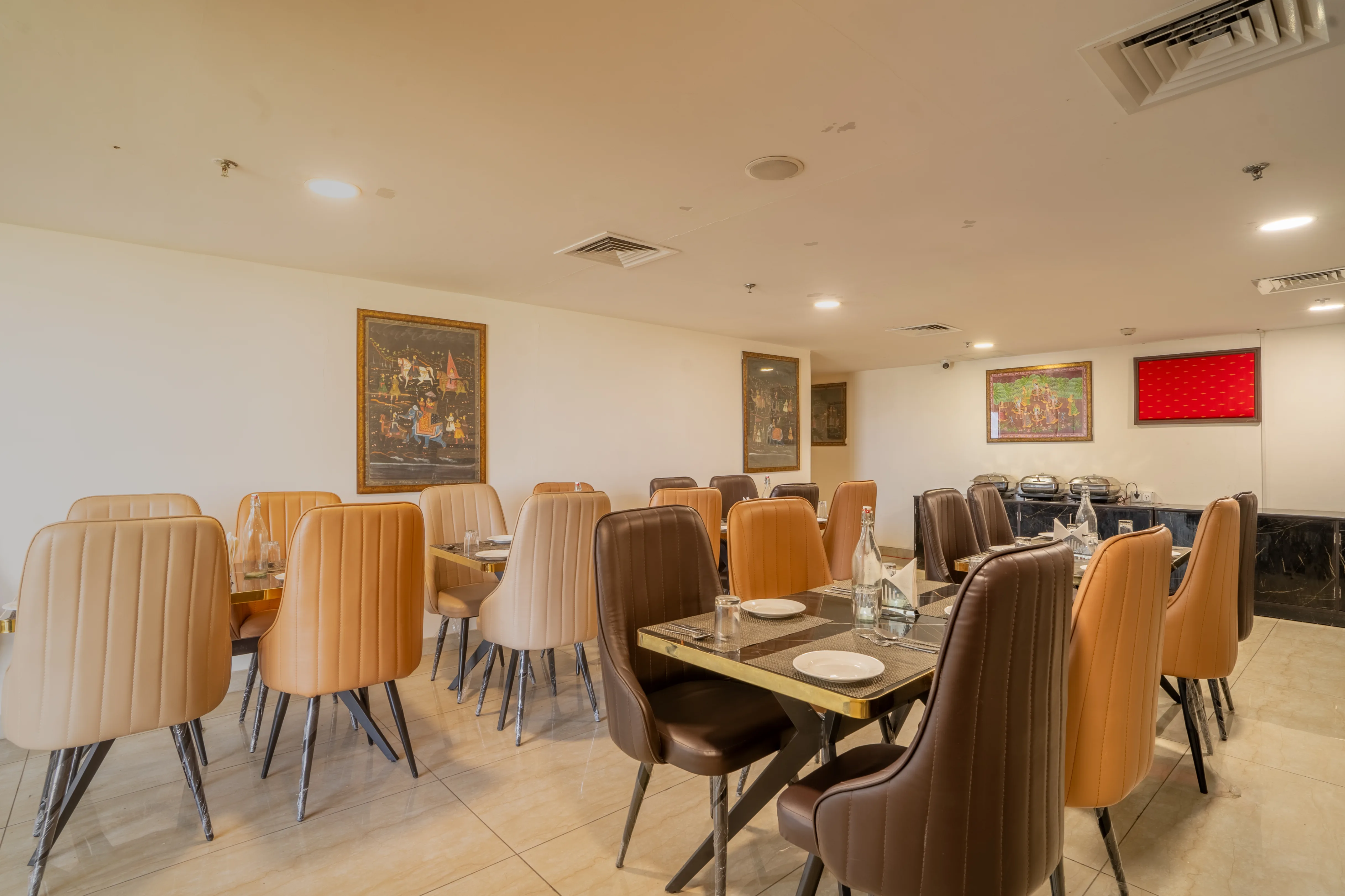 Veeva Hotels Dining 1